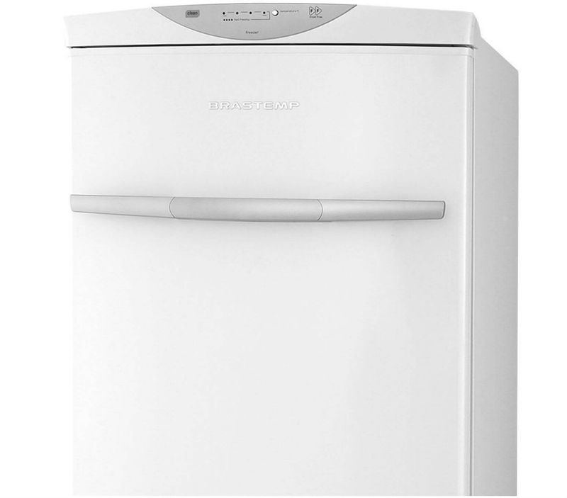Brastemp_Freezer_BVG24HB_Imagem_Detalhe_Painel_Externo_Prateleira2_165x145