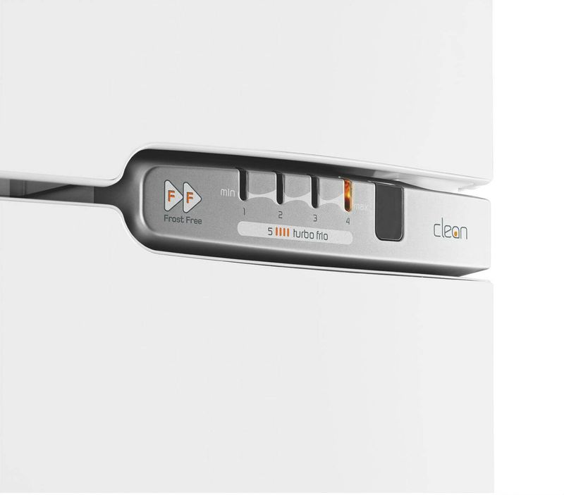 Brastemp_Geladeira_BRM42EB_Imagem_Detalhe_Painel_Externo_Prateleira3_165x145