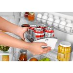 Geladeira_Brastemp_BRM39ZB_Imagem_Porta_Latas_Removivel