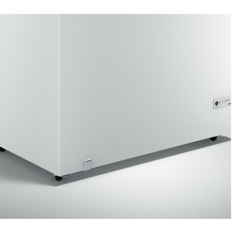 Visao-inferior-do-freezer-horizontal-2-portas