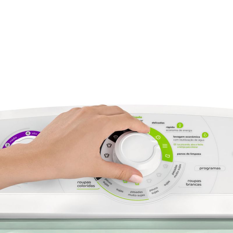 Lavadora-Brastemp-CWC08AB-Imagem-Com-Modelo-Etapas-de-Lavagem