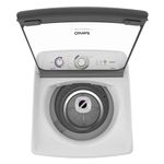 Imagem-superior-da-maquina-de-lavar-com-a-tampa-aberta-e-seu-interior-vazio.